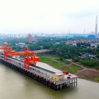 有利于砂石外運(yùn)！江西首座萬(wàn)噸級(jí)碼頭建成